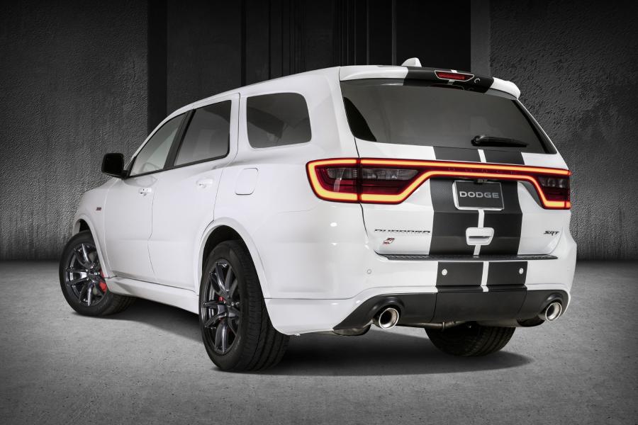 Dodge Durango SRT Black Appearance Package (WD) 2020 года  (фото 10 из 11)